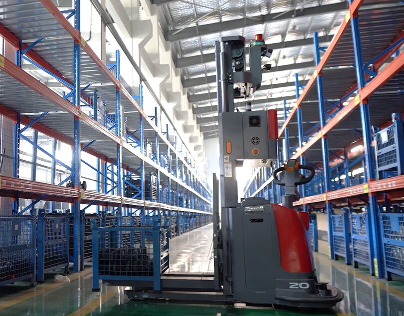 Los AGV de Zowell impulsan la transformación logística inteligente para una empresa líder en comercio electrónico