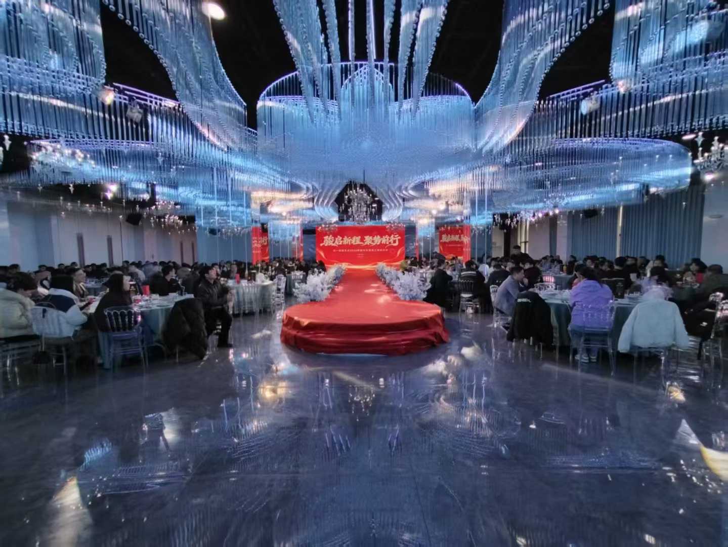 Zowell Forklift celebra la reunión anual de 2025 en Shucheng, Lu'an, Anhui